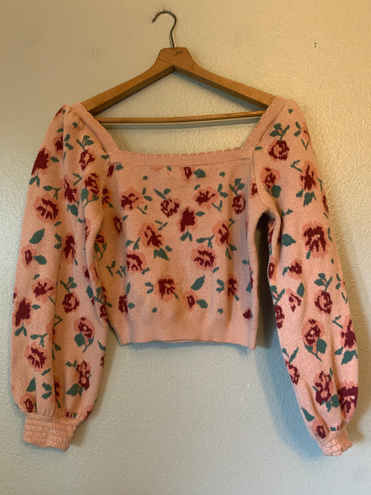 (L) Floral cropped sweater