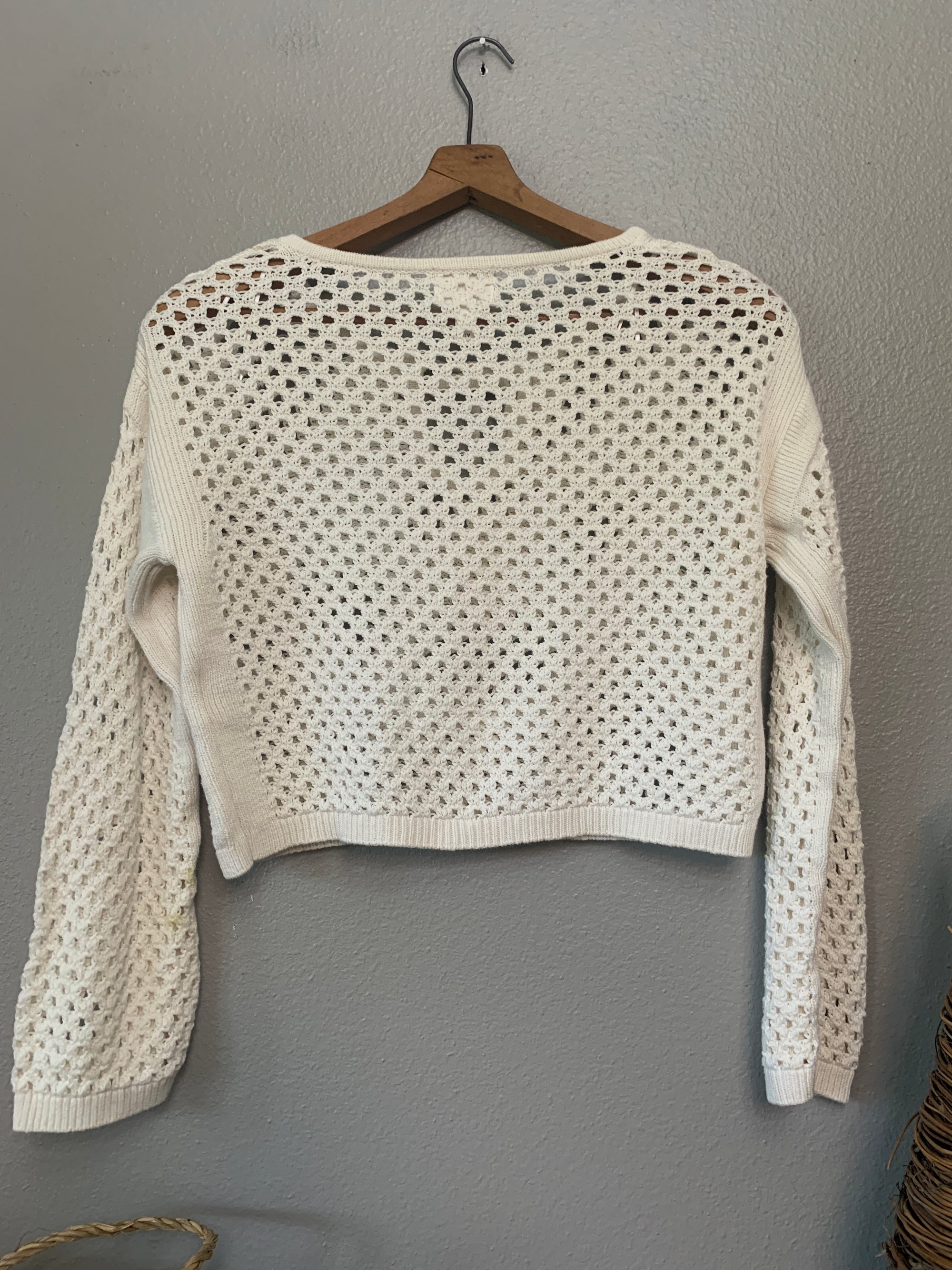 (S) H&M Open Knit Cropped Sweater