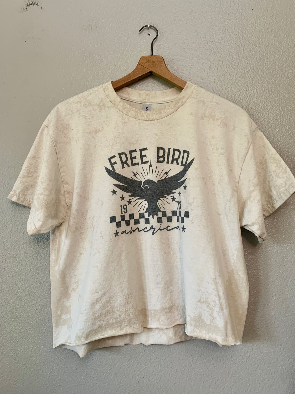 (L) Free Bird Cropped / Cut tee